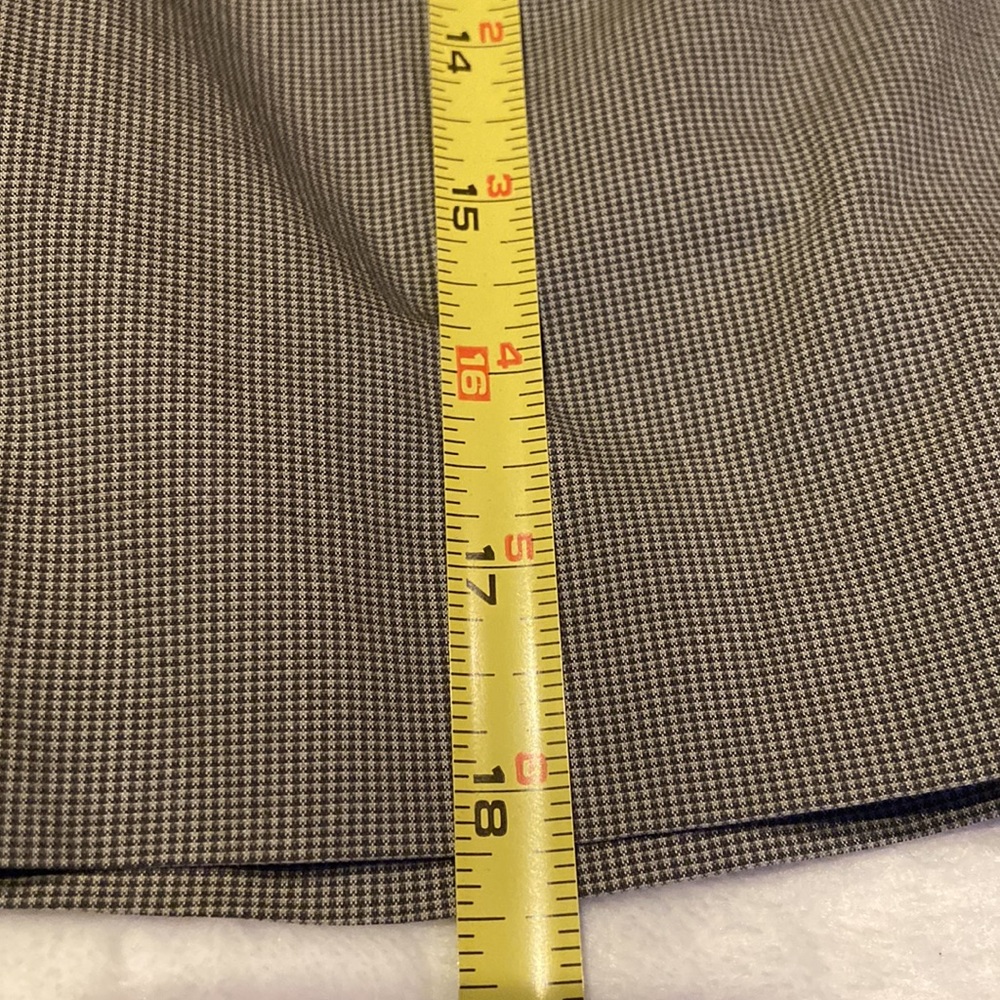 NWT BANANA REPUBLIC Size 0 Stretch Shorts - Picture 6 of 12